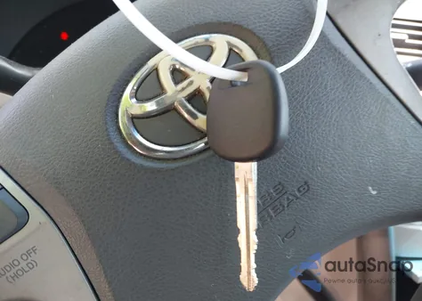 2011 Toyota Camry Le z USA, uszkodzony, nr VIN 4T1BF3EK4BU158433